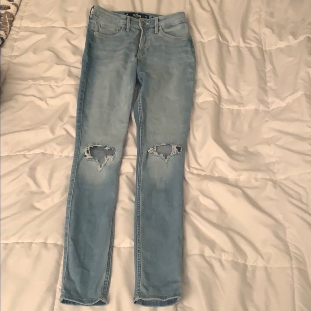 Hollister Curvy High-Rise Super Skinny
